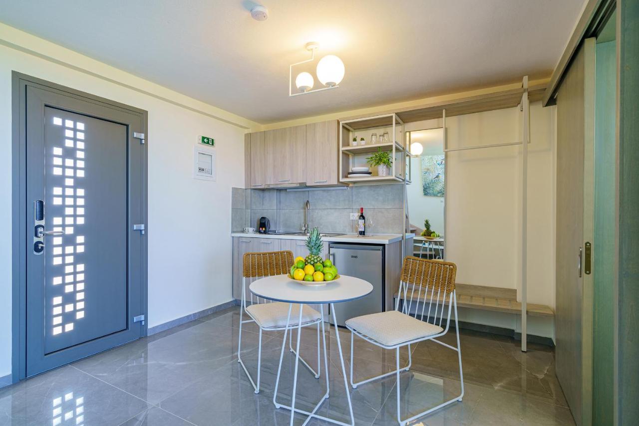 Miroes Suites Nikiti  Exterior foto